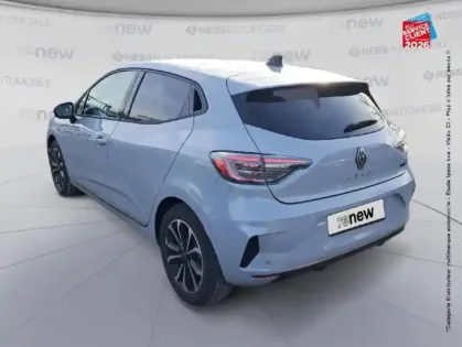 Photo 22 Renault Clio  1.6 E-Tech 145ch full hybrid Techno - 25 Camera GPS