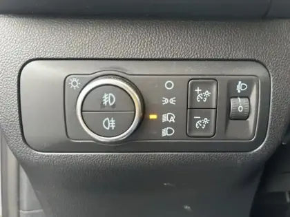 Photo 12 Ford Kuga  2.5 Duratec 180ch Hybrid FlexiFuel Titanium Powershift