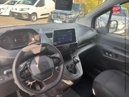 Photo 14 Peugeot Partner  Standard 650kg BlueHDi 100ch S/S Asphalt GPS Camera