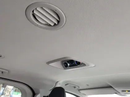 Photo 10 Ford Custom Gén. II Ph1 Sport 5