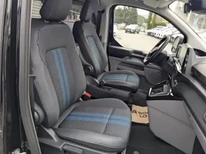 Photo 13 Ford Custom Gén. II Ph1 Sport 5