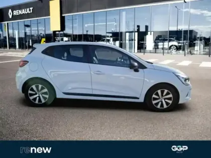 Photo 6 Renault Clio  1.6 E-Tech hybride 145ch Equilibre