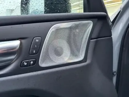 Photo 11 Volvo Xc60  T6 Hybride Rechargeable 350ch Ultra Style Dark Geartronic 8 AWD