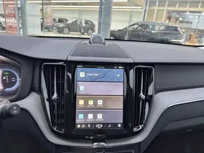 Photo 28 Volvo Xc60  T6 Hybride Rechargeable 350ch Ultra Style Dark Geartronic 8 AWD