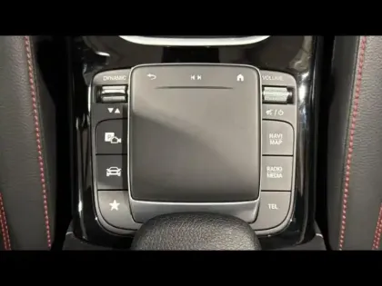 Photo 11 Mercedes Classe A  180d 116ch AMG Line