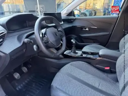 Photo 14 Peugeot 208  1.2 PureTech 100ch S&S Allure