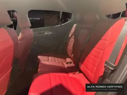 Photo 9 Alfa Romeo Tonale  1.5 Ibrida 175ch TI TCT