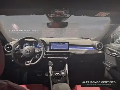 Photo 10 Alfa Romeo Tonale  1.5 Ibrida 175ch TI TCT