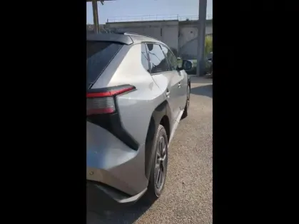 Photo 8 Toyota Bz4x Gén. I Ph2 Design 5