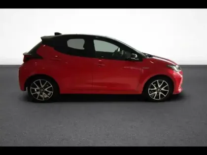 Photo 6 Toyota Yaris  116h Première 5p