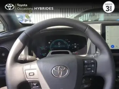 Photo 8 Toyota C-HR  2.0 Hybride Rechargeable 225ch Graphic MY26
