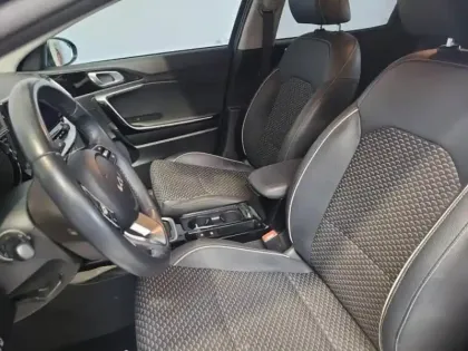 Photo 8 Kia Xceed  1.6 GDi 141ch PHEV Lounge DCT6