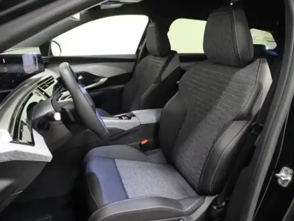 Photo 6 Peugeot 5008  Hybrid 145ch Allure e-DCS6