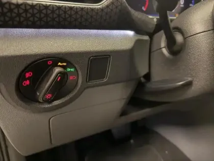 Photo 15 Volkswagen T-cross  1.0 TSI 110ch Carat DSG7