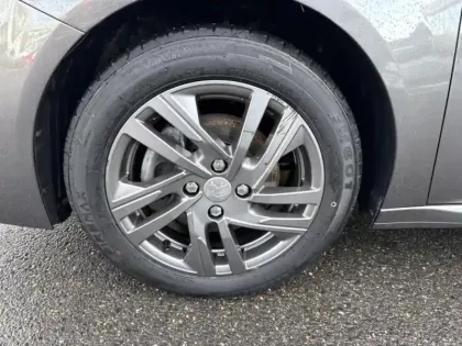 Photo 8 Peugeot 208  1.2 PureTech 100ch S&S Active Business