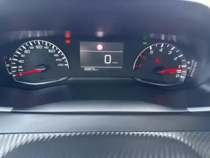 Photo 13 Peugeot 208  1.2 PureTech 100ch S&S Active Business