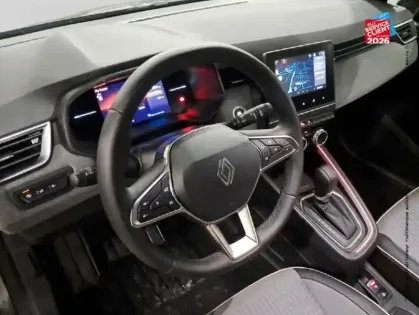 Photo 11 Renault Clio  1.6 E-Tech 145ch full hybrid Techno - 24 Camera GPS