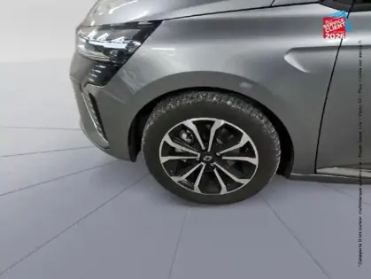 Photo 9 Renault Clio  1.6 E-Tech 145ch full hybrid Techno - 24 Camera GPS