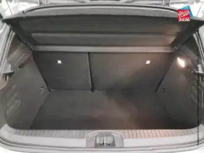 Photo 13 Renault Clio  1.6 E-Tech 145ch full hybrid Techno - 24 Camera GPS