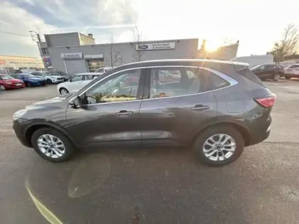 Photo 7 Ford Kuga  1.5 EcoBlue 120ch Titanium Powershift