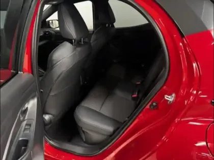 Photo 8 Toyota Yaris  130h Collection 5p MY25