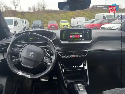 Photo 14 Peugeot 2008  1.2 PureTech 155ch S&S GT Pack EAT8