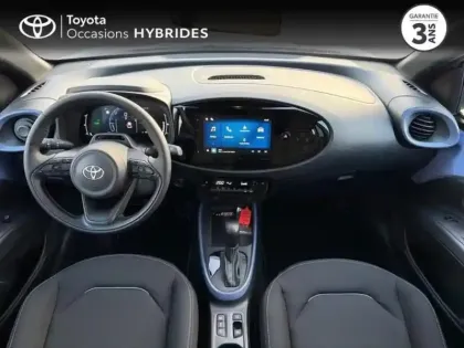 Photo 22 Toyota Aygo  X 116h Graphic