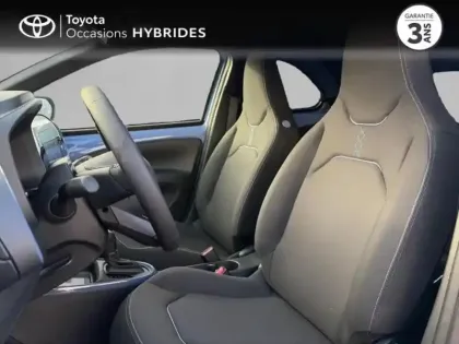 Photo 10 Toyota Aygo  X 116h Graphic