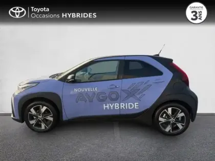Photo 17 Toyota Aygo  X 116h Graphic