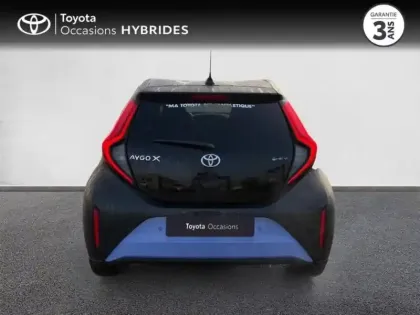 Photo 18 Toyota Aygo  X 116h Graphic