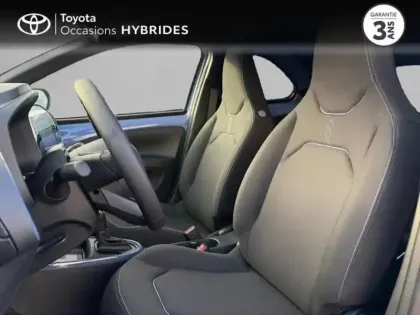 Photo 25 Toyota Aygo  X 116h Graphic