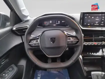 Photo 11 Peugeot 208  1.2 PureTech 100ch S/S Allure Camera