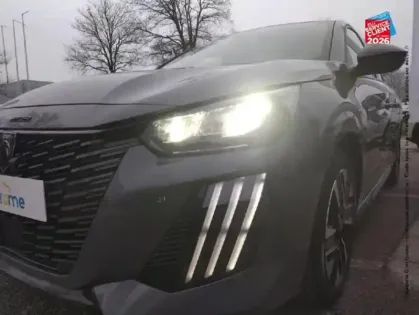 Photo 12 Peugeot 208  1.2 PureTech 100ch S/S Allure Camera