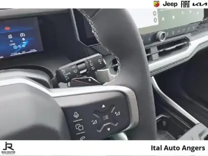 Photo 13 Jeep Compass  1.2 Turbo T3 145ch e-Hybrid Altitude BVR6