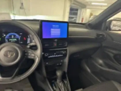 Photo 11 Toyota Yaris  Cross 130h Design MY25