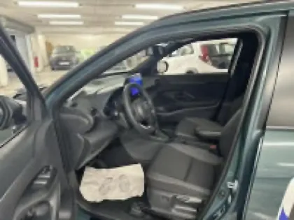 Photo 10 Toyota Yaris  Cross 130h Design MY25