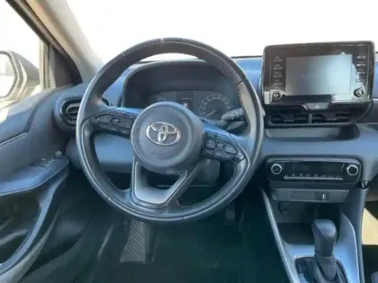 Photo 10 Toyota Yaris  116h Dynamic 5p MY22