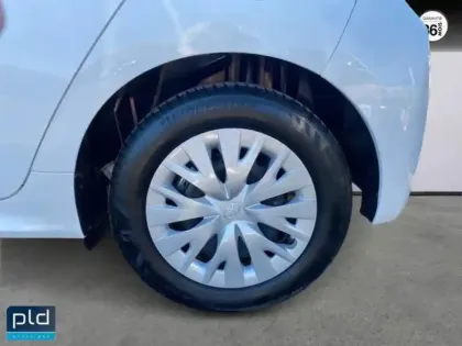 Photo 8 Toyota Yaris  116h Dynamic 5p MY22