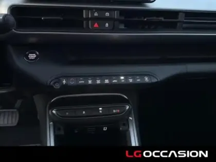 Photo 12 Jeep Avenger  1.2 Turbo T3 145ch MHEV Upland BVR6 4xe