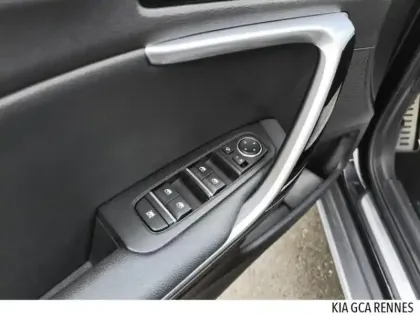 Photo 11 Kia Xceed  1.6 GDi 105ch + Plug-In 60.5ch Premium DCT6 MY22