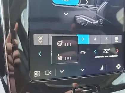 Photo 15 Volvo V60  B4 197 ch DCT7