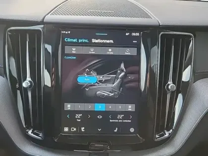 Photo 13 Volvo Xc60  T6 AWD Hybride rechargeable 253 ch+145 ch Geartronic 8