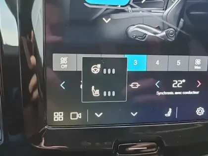 Photo 14 Volvo Xc60  T6 AWD Hybride rechargeable 253 ch+145 ch Geartronic 8