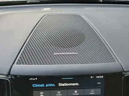 Photo 18 Volvo Xc60  T6 AWD Hybride rechargeable 253 ch+145 ch Geartronic 8