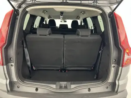 Photo 17 Dacia Jogger  Hybrid 140 7 places