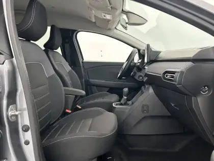 Photo 13 Dacia Jogger  Hybrid 140 7 places