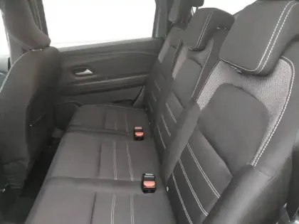 Photo 7 Dacia Jogger  Hybrid 140 7 places