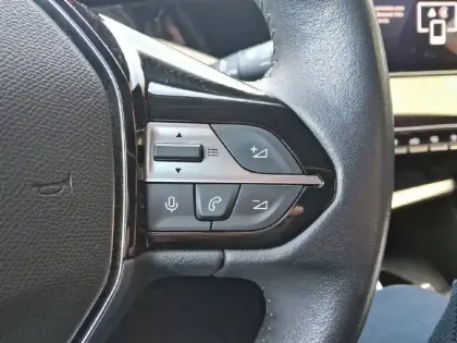 Photo 20 Peugeot 308  BlueHDi 130ch S&S BVM6