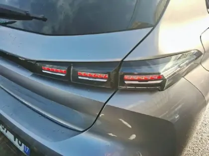 Photo 16 Peugeot 308  BlueHDi 130ch S&S BVM6