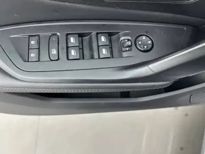 Photo 38 Peugeot 308  BlueHDi 130ch S&S BVM6